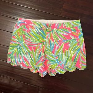 Palm tree with lizard Lilly Pulitzer shorts